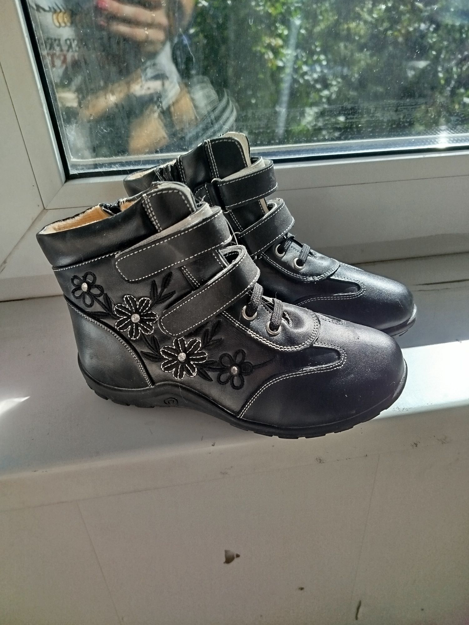Продам дитячі чобітки р.31