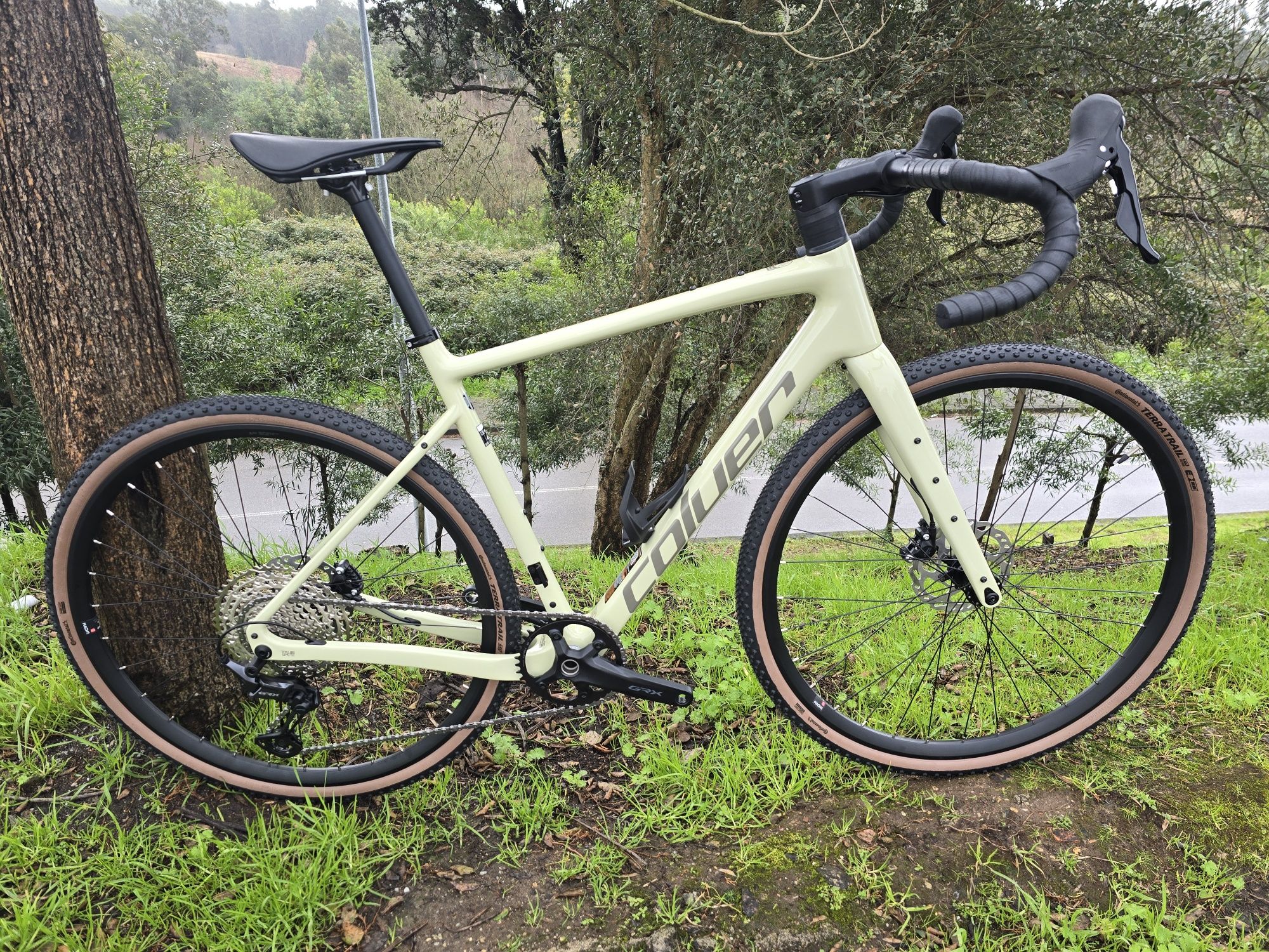 Bicicleta de gravel carbono  nova 12x1v
