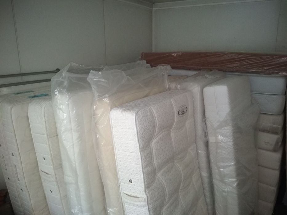 Materace kilkanaście sztuk