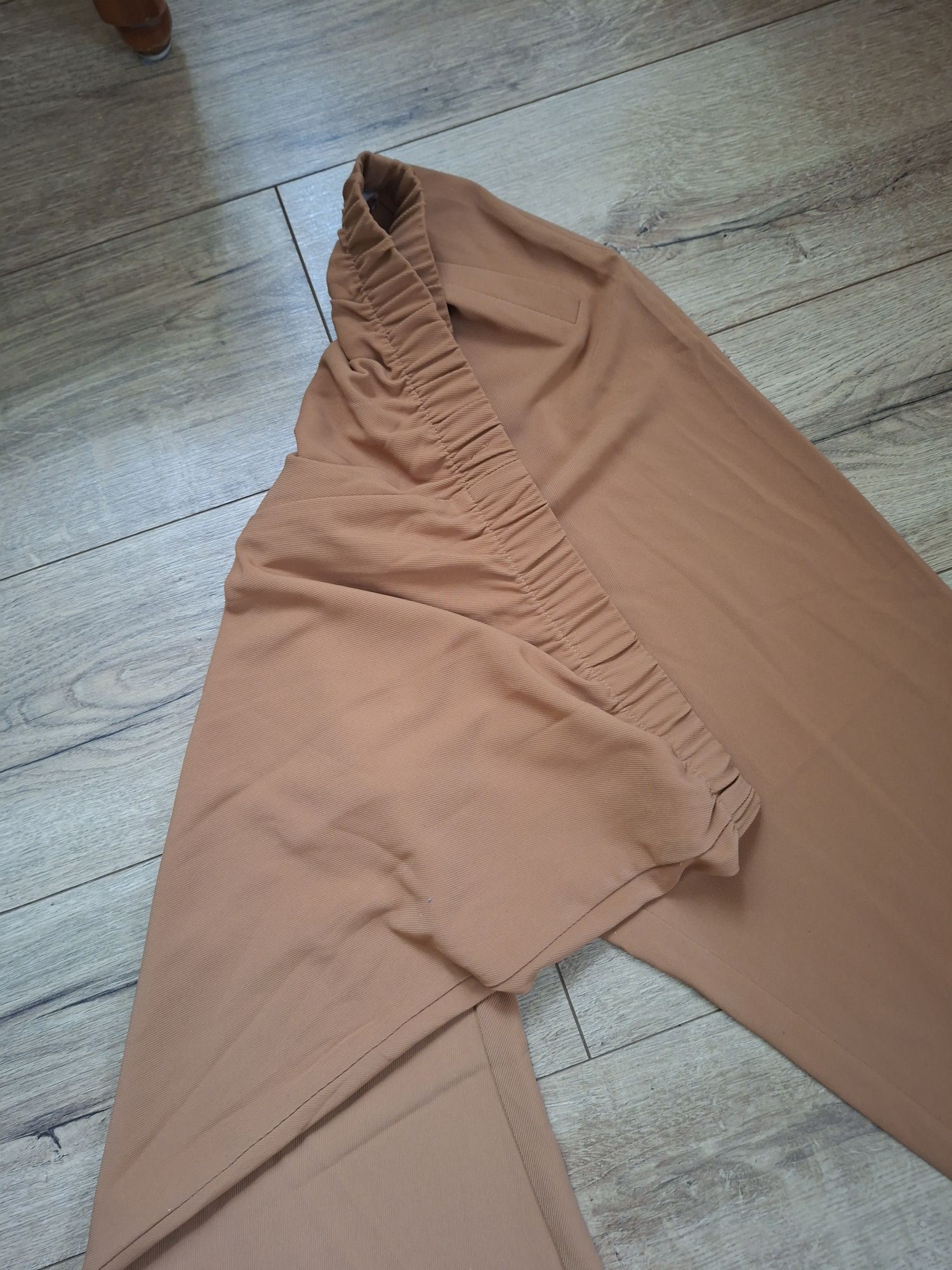 Spodnie damskie  nowe  50/52