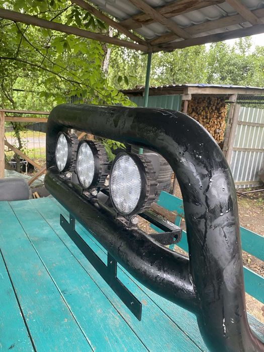 Кенгурятник, допоміжне світло,фари