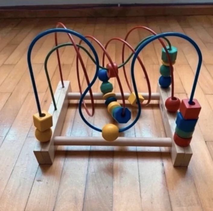 Słuchawki / drewniana zabawka edukacyjna