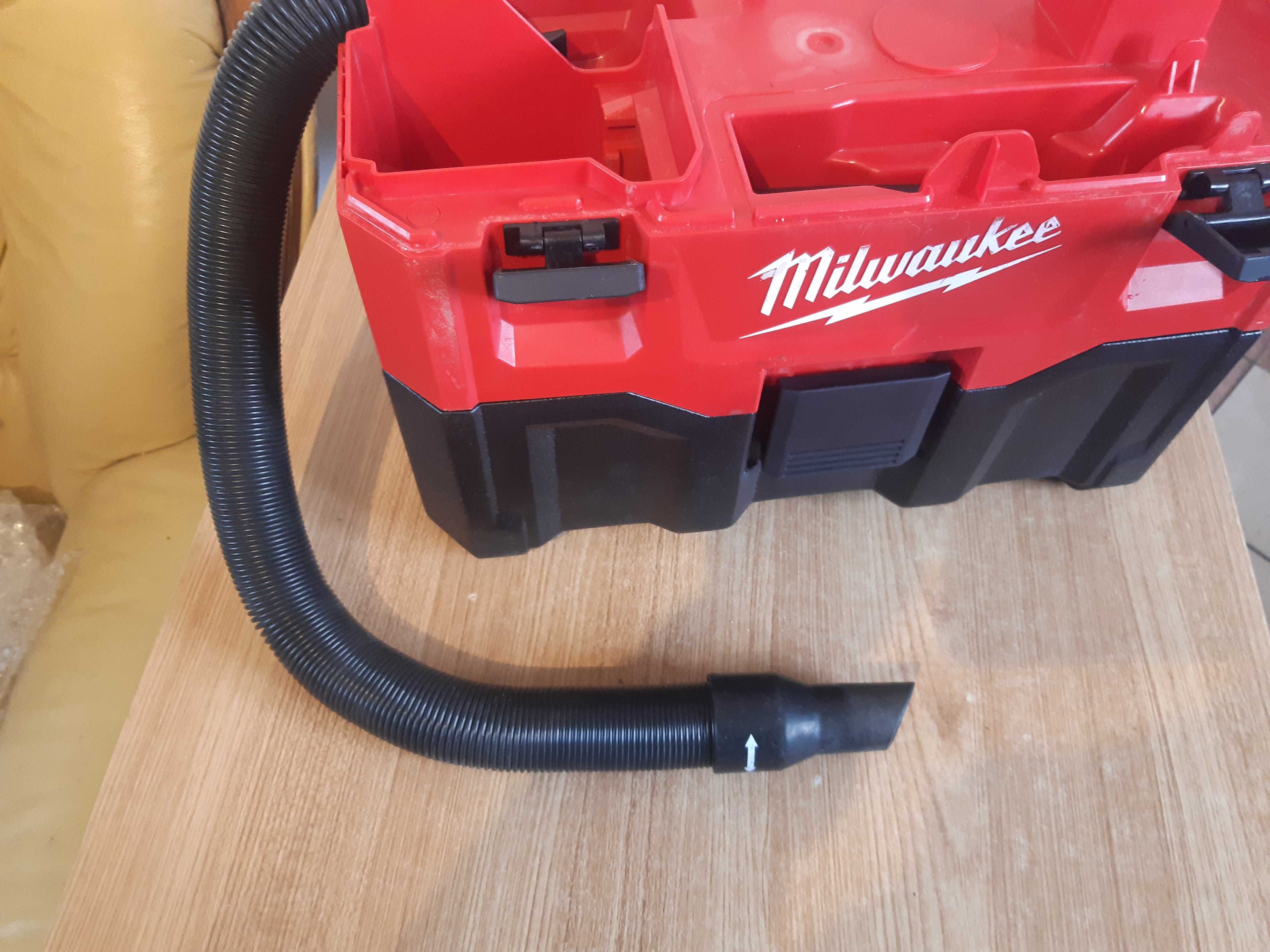 Odkurzacz przemysłowy Milwaukee M18 VC-2