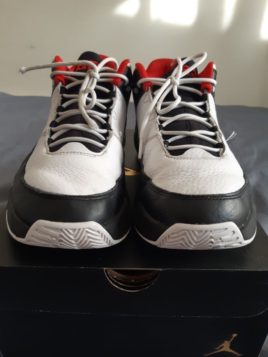 Jordan Max Aura 3 n° 42.