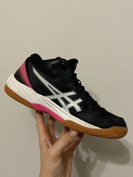 Оригінальні волейбольні кросівки ASICS GEL-TASK MT 3