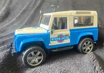 Land Rover Defender Police - Bruder 2595