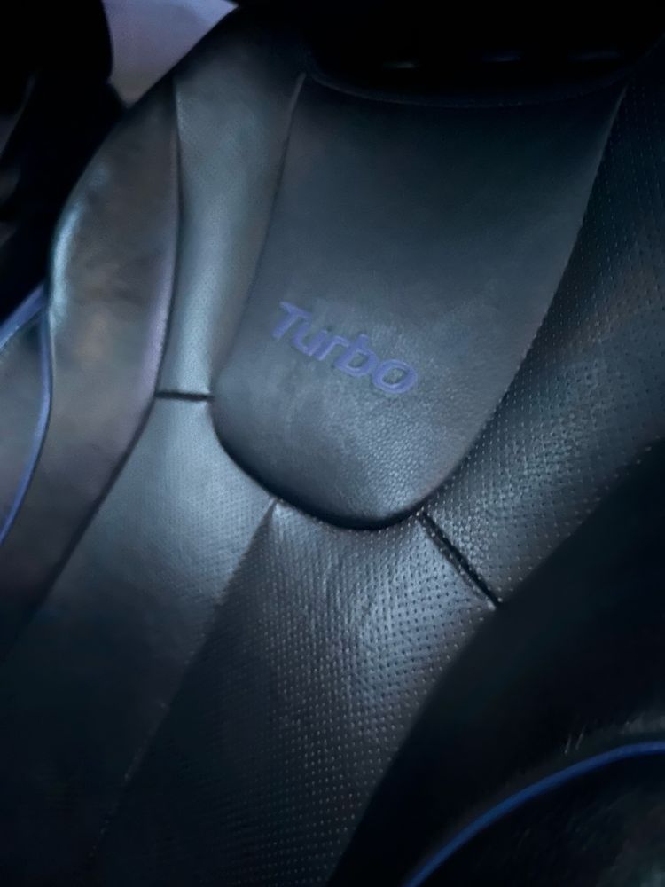 Вродем Hyundai veloster  1.6 турбо