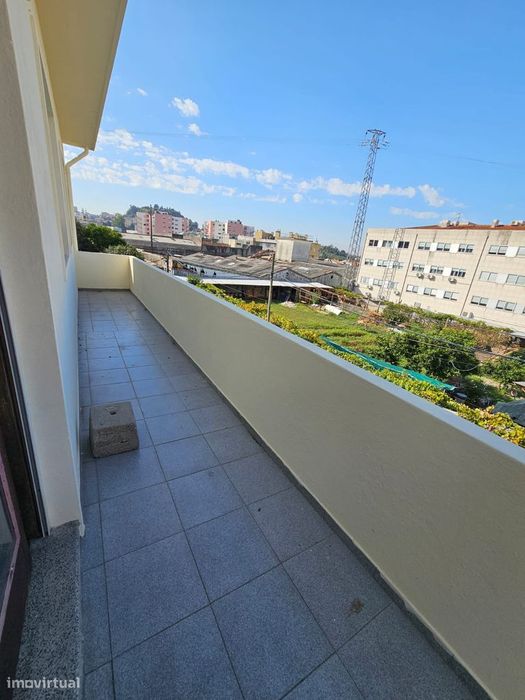 Apartamento T2 no Centro de Gondomar