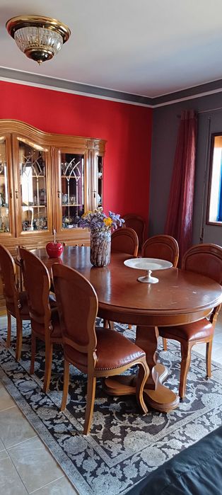 Sala de jantar completa