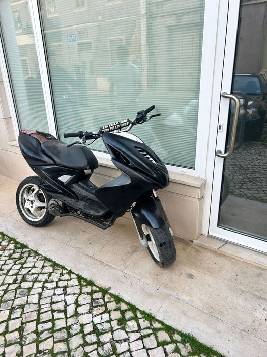 Vendo yamanha aerox como esta