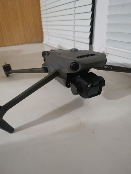 Продам 2 тушки  Mavic 3e и Mavic 3