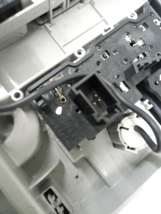 Plafonier frente AUDI A6 Avant (4G5, 4GD, C7)