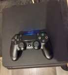 Zamienie za komputer do gier PlayStation 4+pad