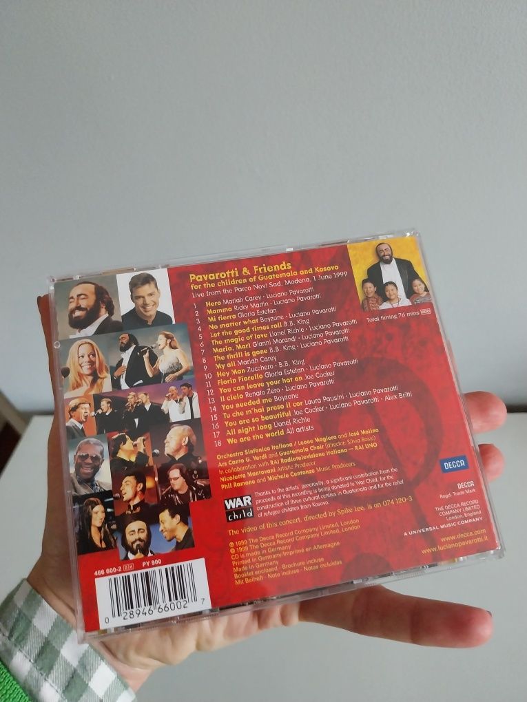 CD Pavarotti & Friends, for Guatemala and Kosovo