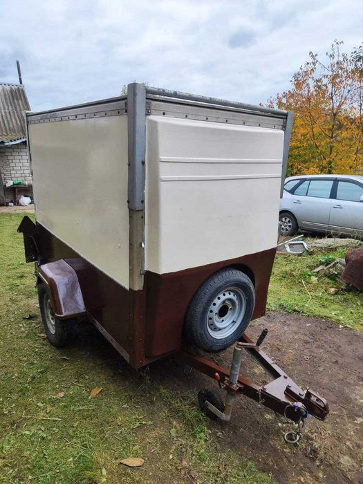 Легковий пречіп, одноосний.