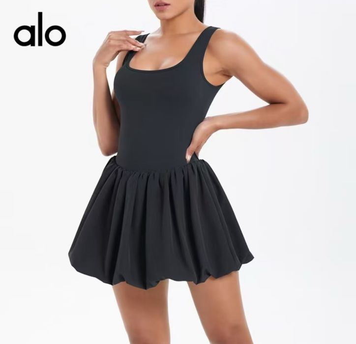 Сукня Alo yoga спортивна з шортиками
