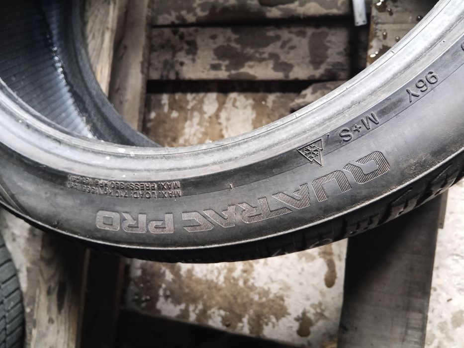 235.40.19 Vredestein 2шт шини гума склад Харків Шиномантаж з Європи