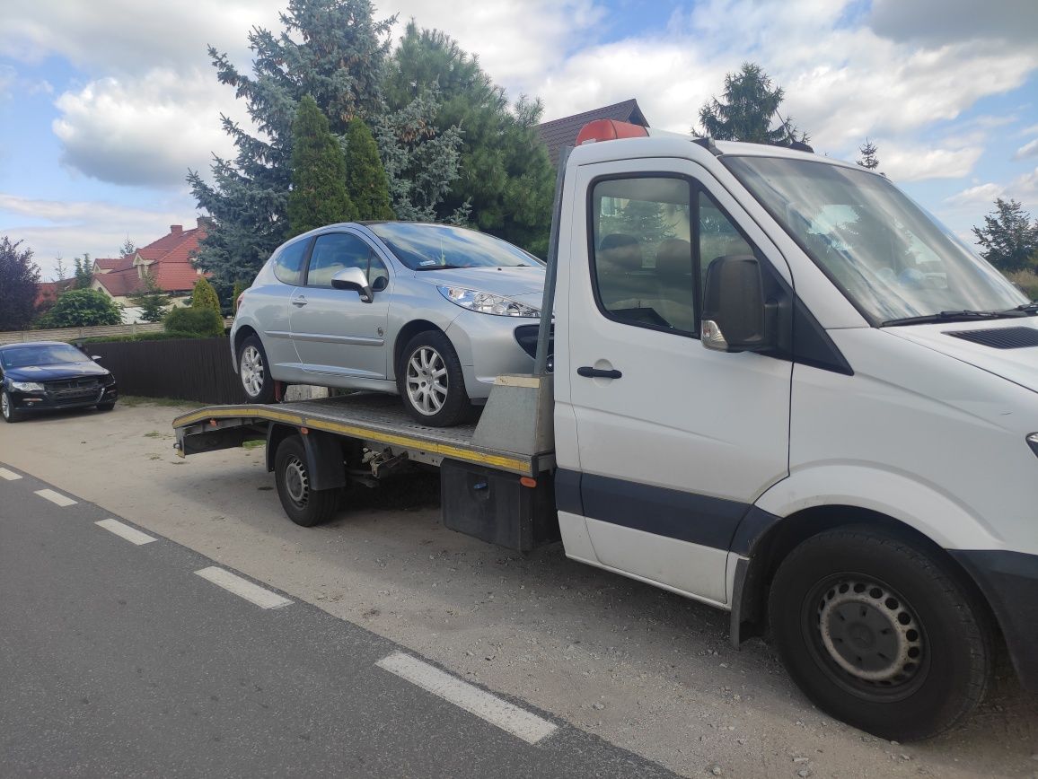 Pomoc drogowa usługi transportowe autolaweta