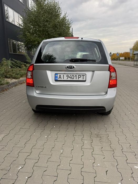 Продам KIA CARENS 2009