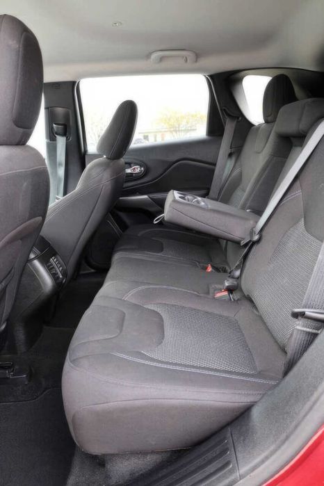 Jeep Cherokee Latitude      2021