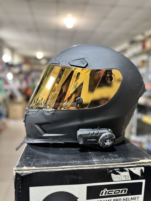Шолом Icon Airframe PRO