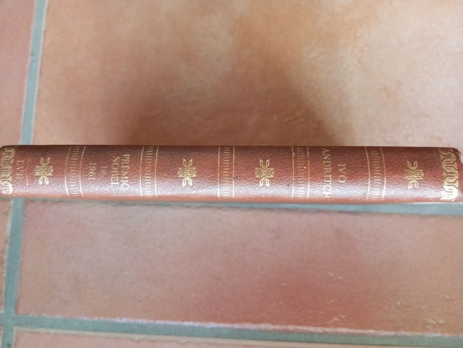 Ivo Andritch - O pátio maldito... - Autor Prémio Nobel em 1961