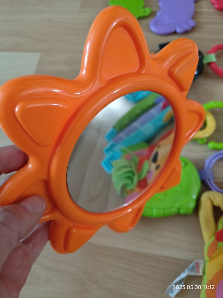 Mata edukacyjna dla niemowląt fisher price