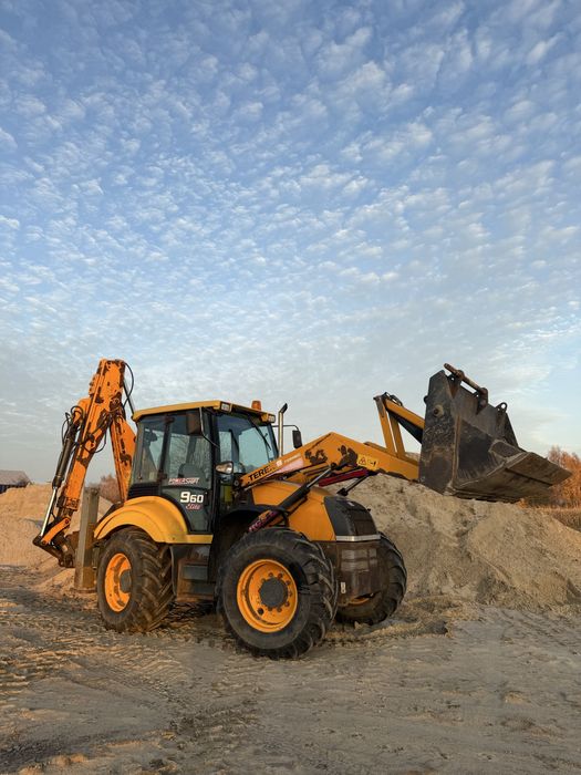 Wynajem minikoparka sprzetu roboty ziemne przewóz transport materialow