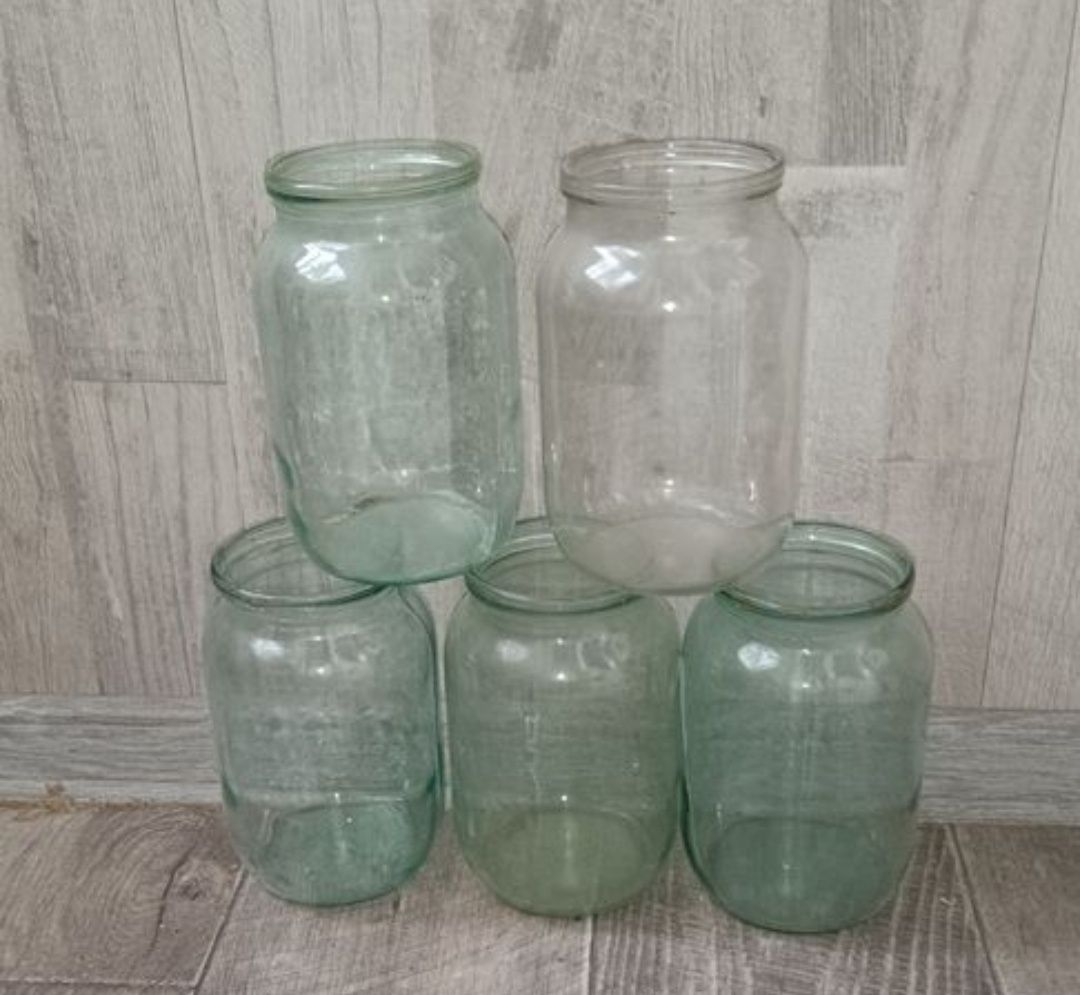 Продаю банки 0, 5л 1л, 3л
