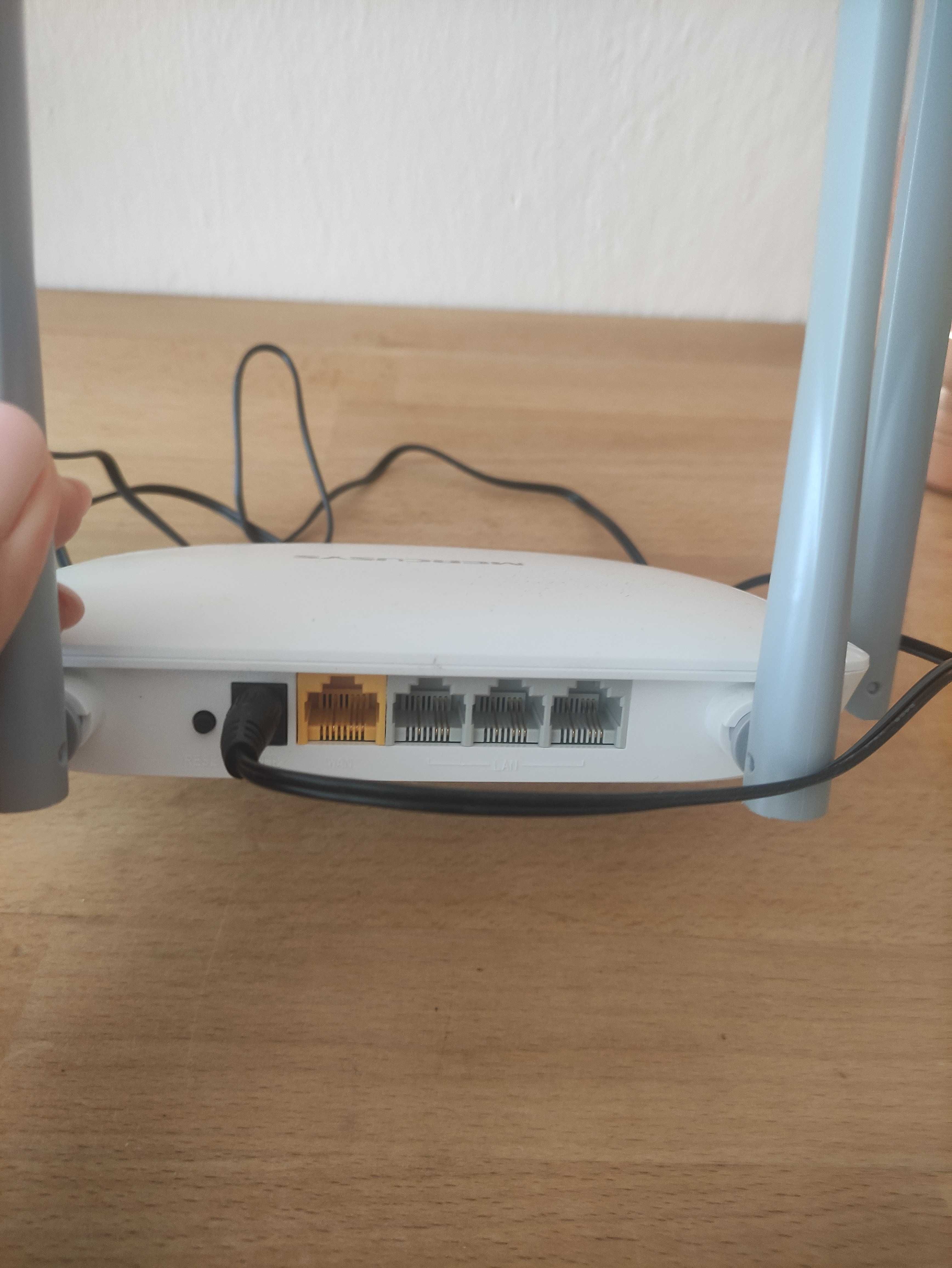 Router Mercusys MW325R 802.11n (Wi-Fi 4), 802.11g, 802.11b