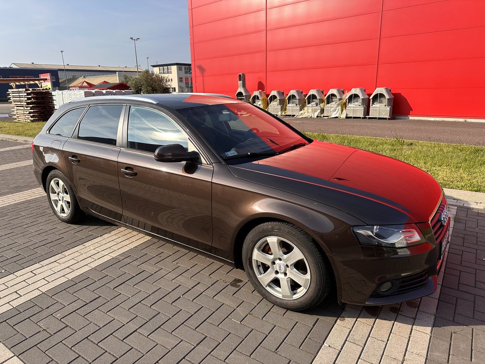 Audi A4 AVANT 2011