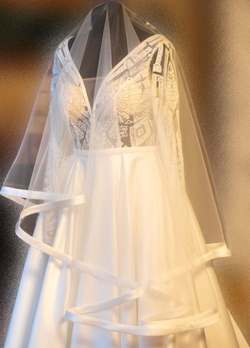 Продається весільна сукня (Продается свадебное платье)