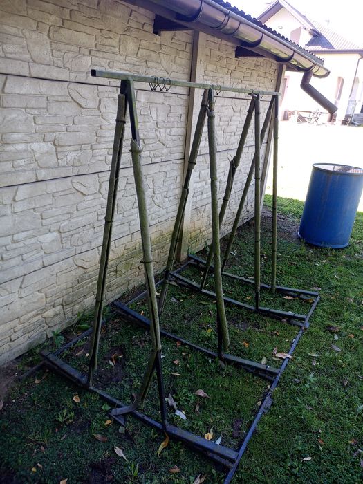 Stojak na okna i parapety