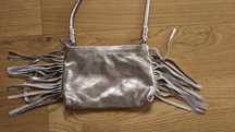 Złota torebka marki Next leather