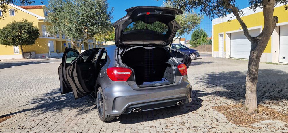 Mercedes-Benz A 180D Full AMG Line