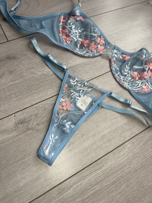 Сексуальна білизна 75-80В