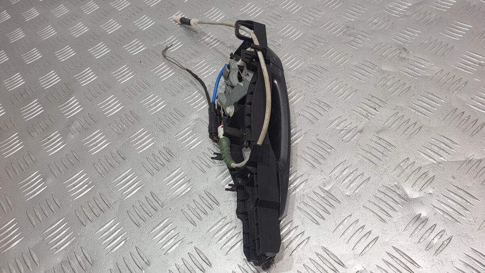 ручка задняя левая LED BMW 3 F30 F31 2012-2019 7332267 разборка