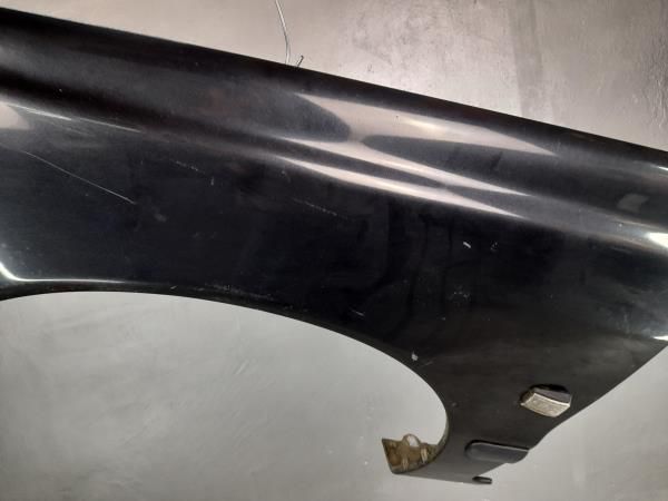 Guarda-lamas esquerdo VOLVO S40 I (VS)