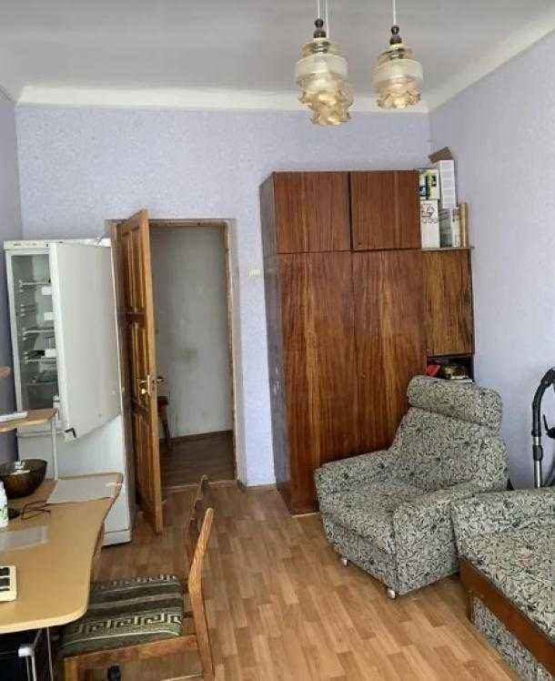 Продам 3 к. кв. затишний центр Харкова