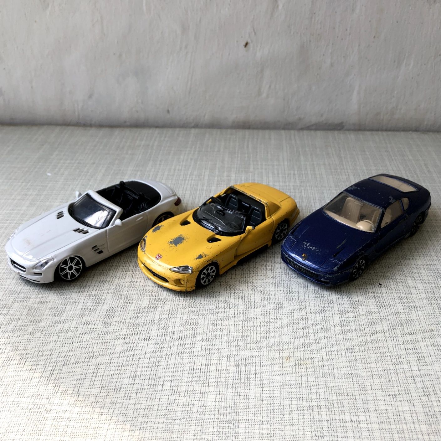 1/43 Bburago - Ferrari 456, Dodge Viper, Mercedes-Benz SLS