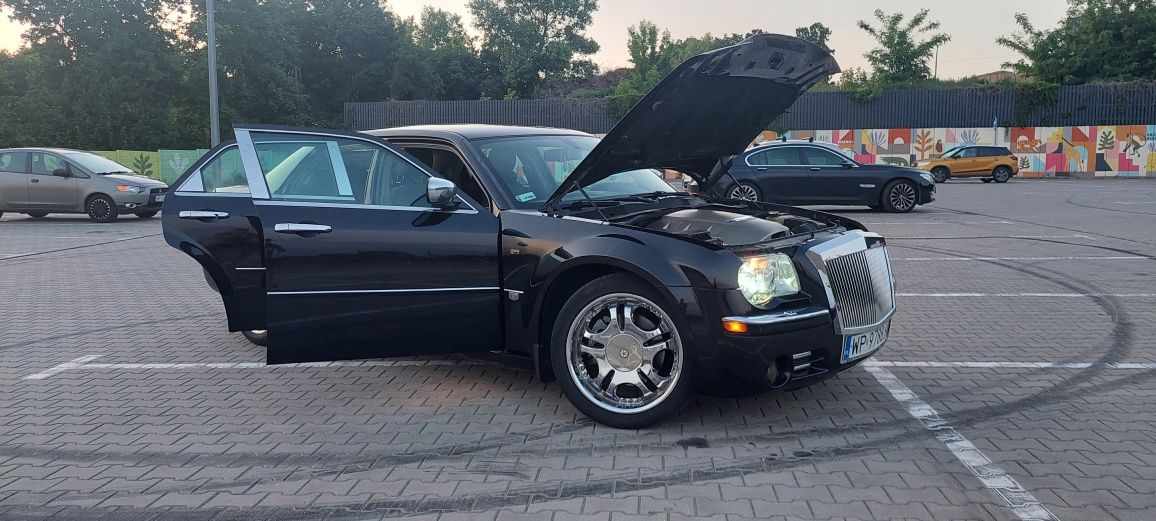 Piękny Chrysler 300C 3.0CRD 2005
