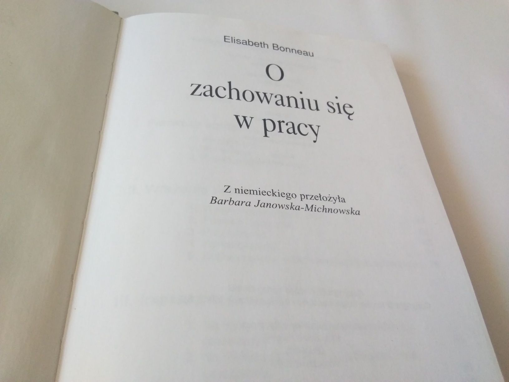 O zachowaniu się w pracy.