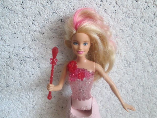lalka barbie śpiewa po polsku - 2 lalki grające