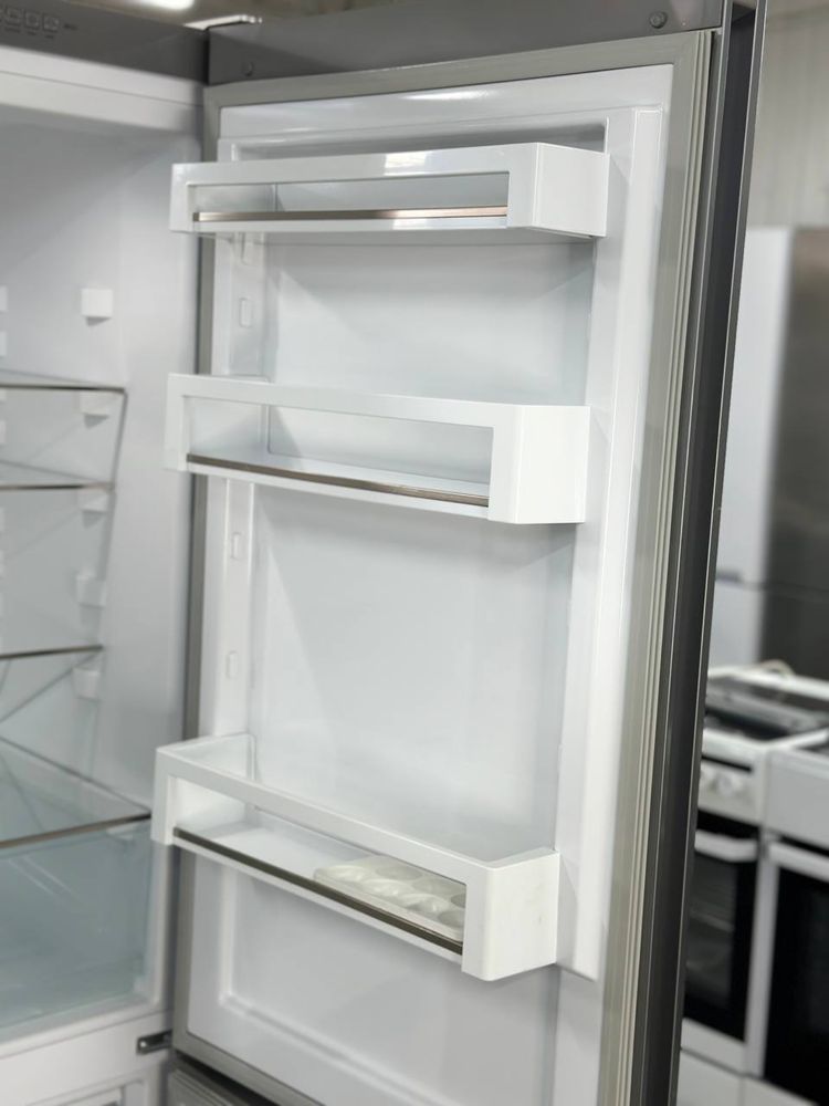 Холодильник Liebherr 180 см