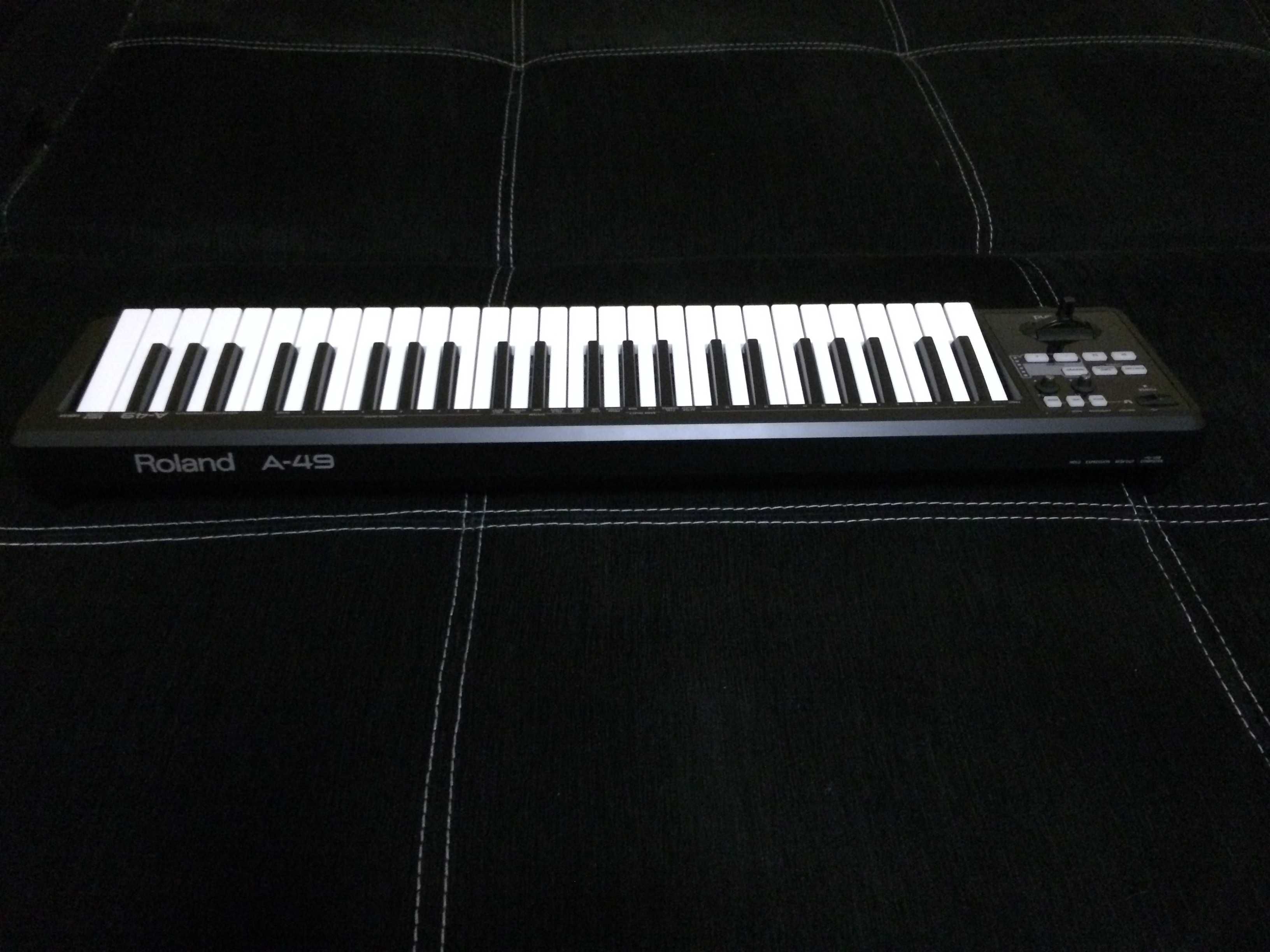 Продаются MIDI клавиатуры Roland A-49 WH и Roland A-49 BL