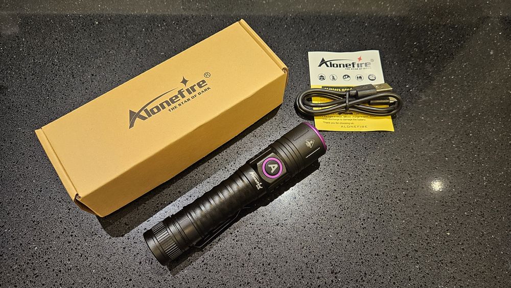 Latarka UV 15W 365nm 1300lm