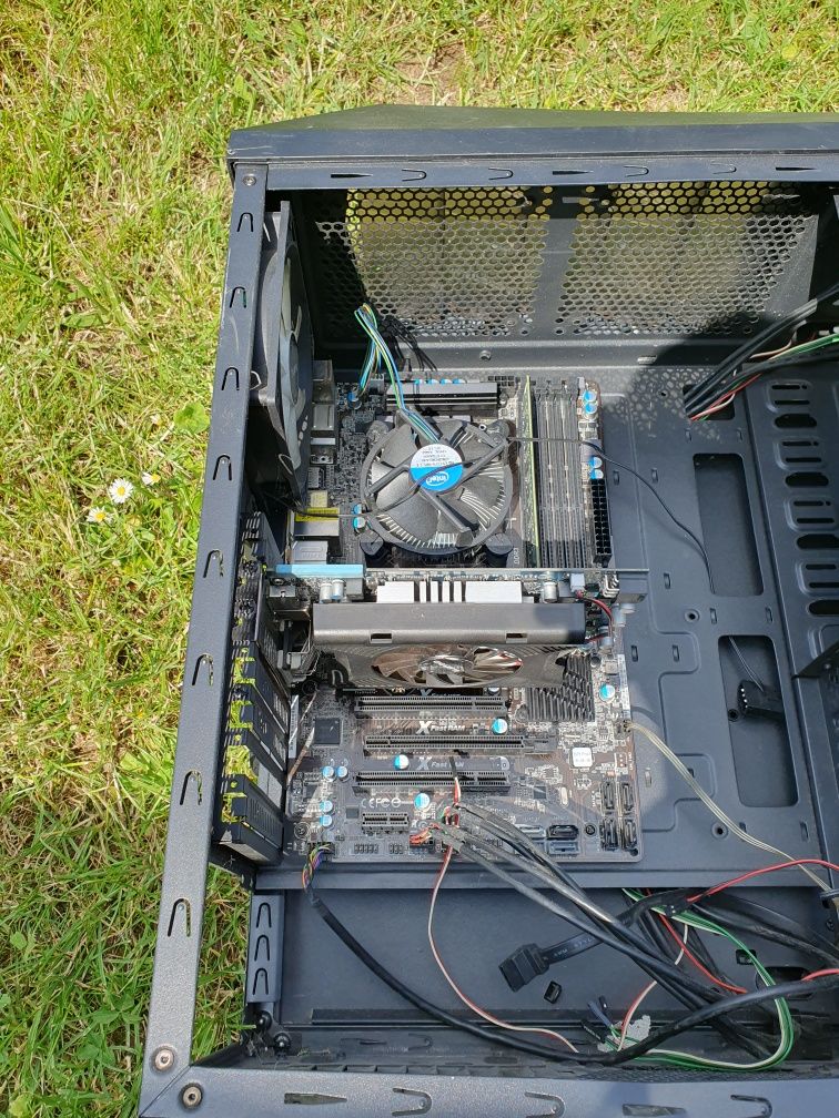 Komputer ASROCK B75Pro3 gv r575d5 1gd