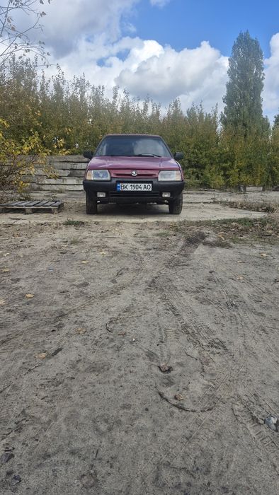 Продам шкоду фаворит