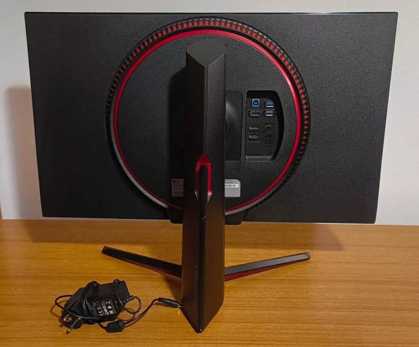 LG UltraGear 27" 180hz WQHD  Nano-IPS