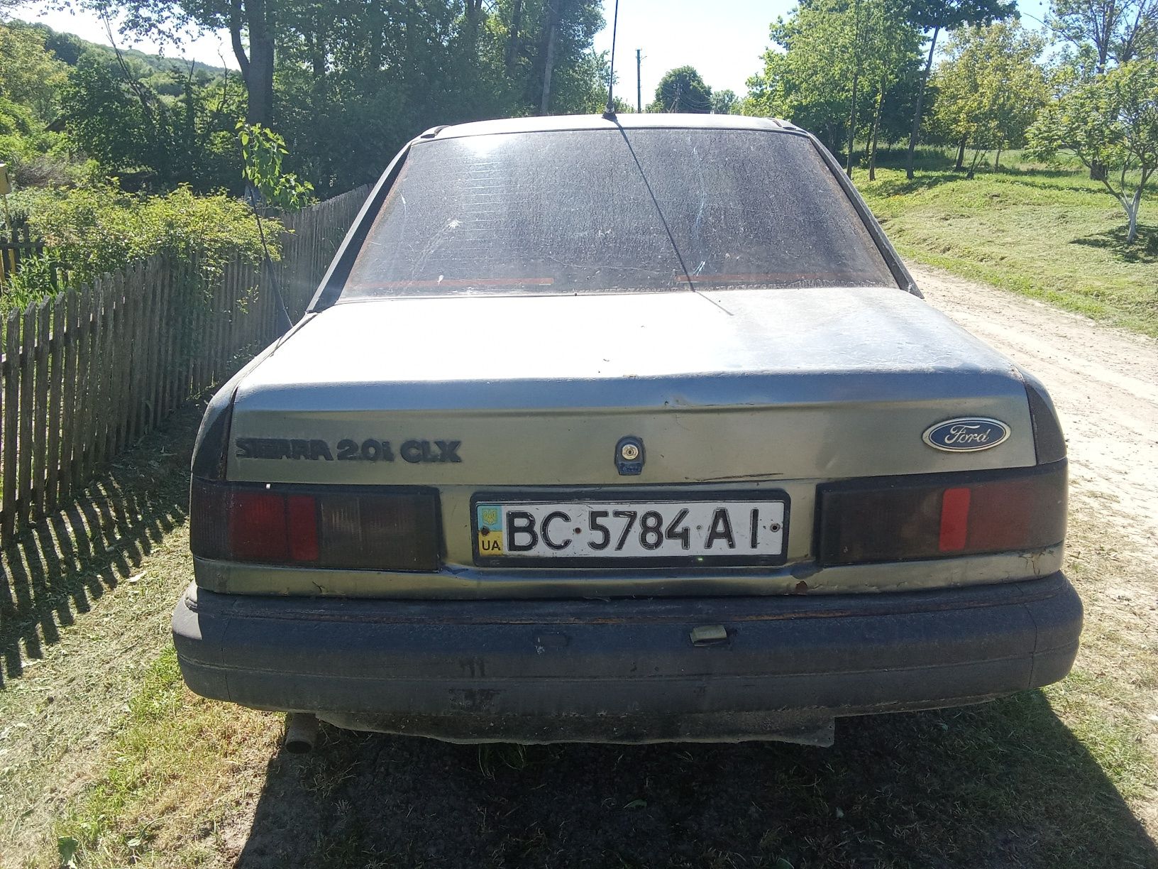 Ford sierra продаж на запчастини